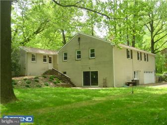1834 Cobden Road Glenside, PA 19038 - Photo 10 of 12