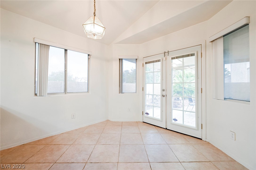 1317 Goldenglow Road Las Vegas, NV 89108 - Photo 15 of 39