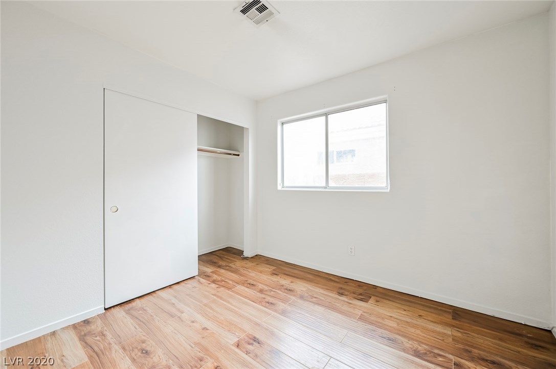 1317 Goldenglow Road Las Vegas, NV 89108 - Photo 18 of 39