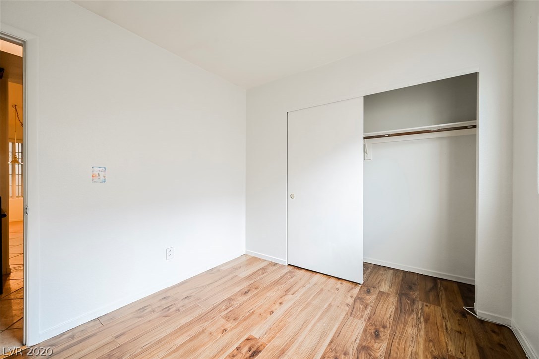 1317 Goldenglow Road Las Vegas, NV 89108 - Photo 19 of 39