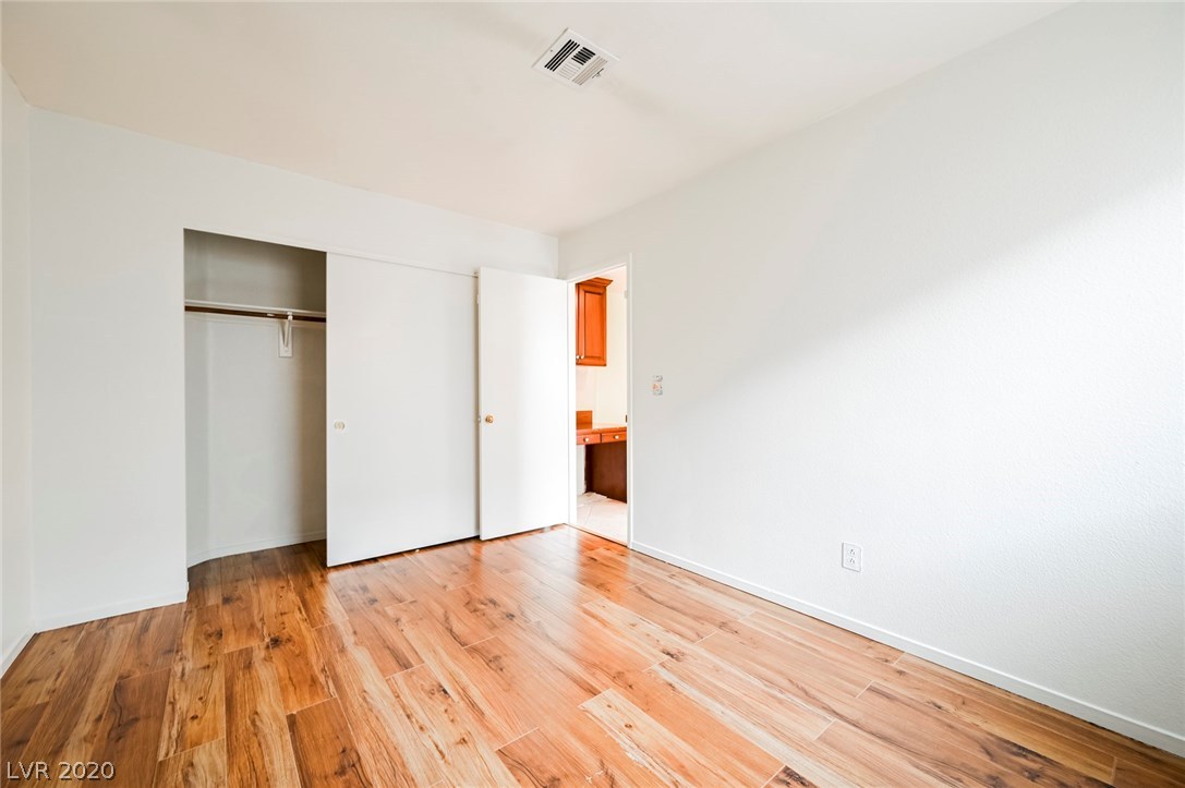 1317 Goldenglow Road Las Vegas, NV 89108 - Photo 24 of 39