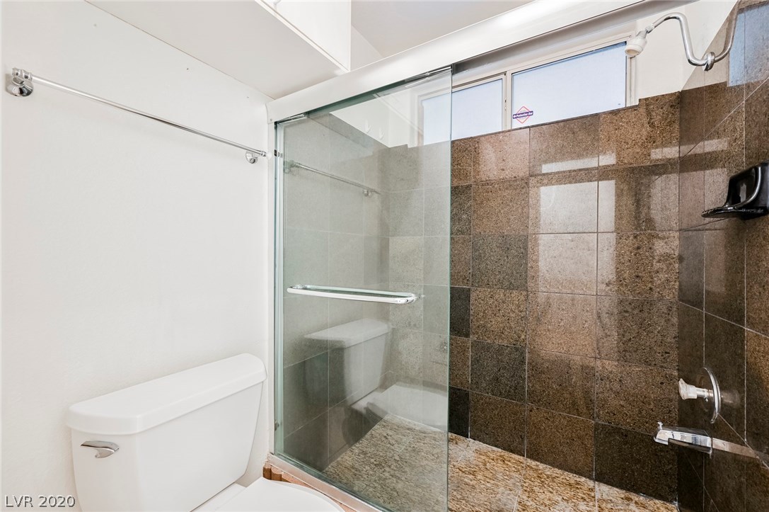 1317 Goldenglow Road Las Vegas, NV 89108 - Photo 33 of 39