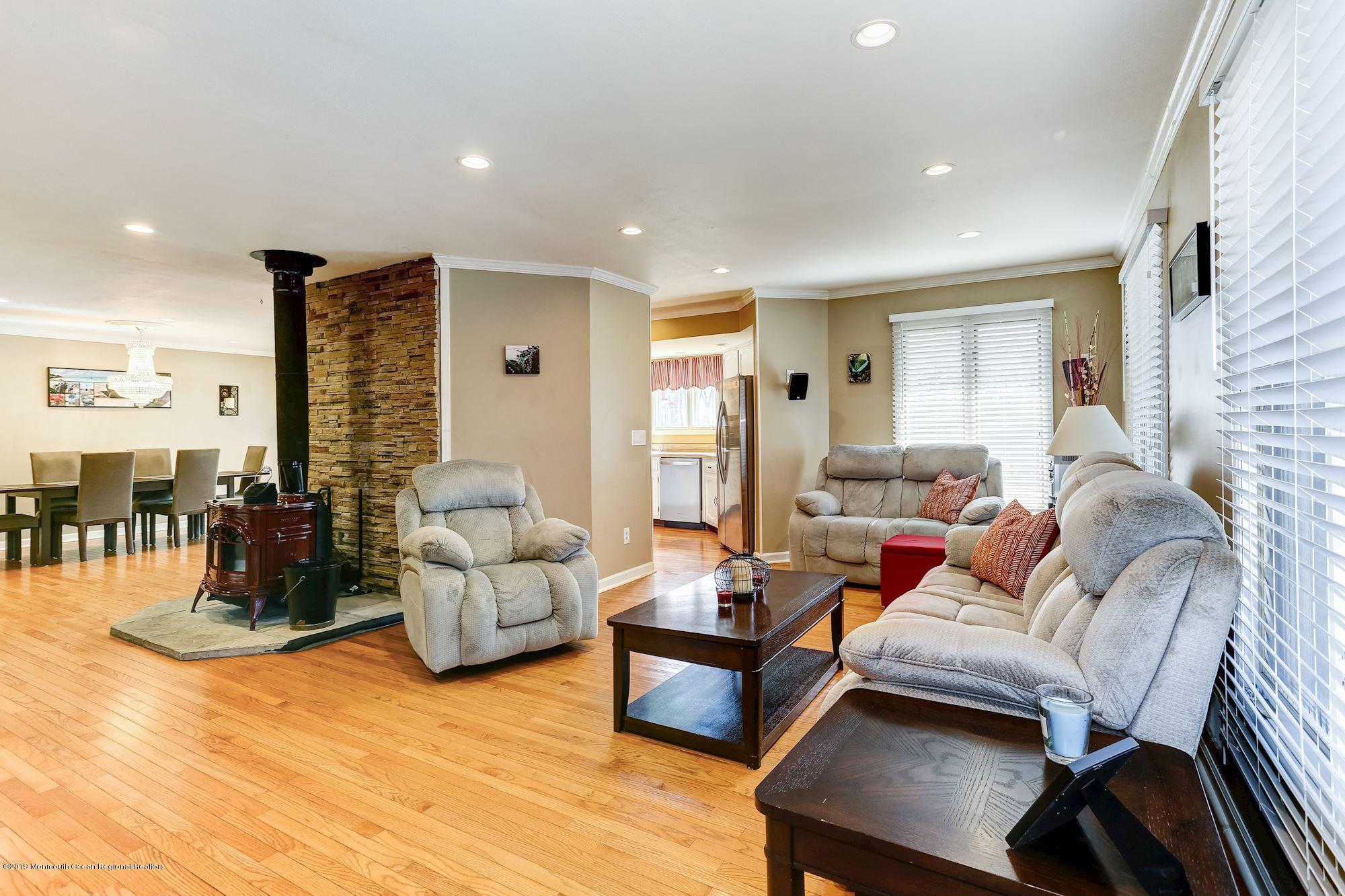 79 Bates Road Jackson, NJ 08527 - Photo 16 of 37 032_79_Bates_Rd_256540_414334