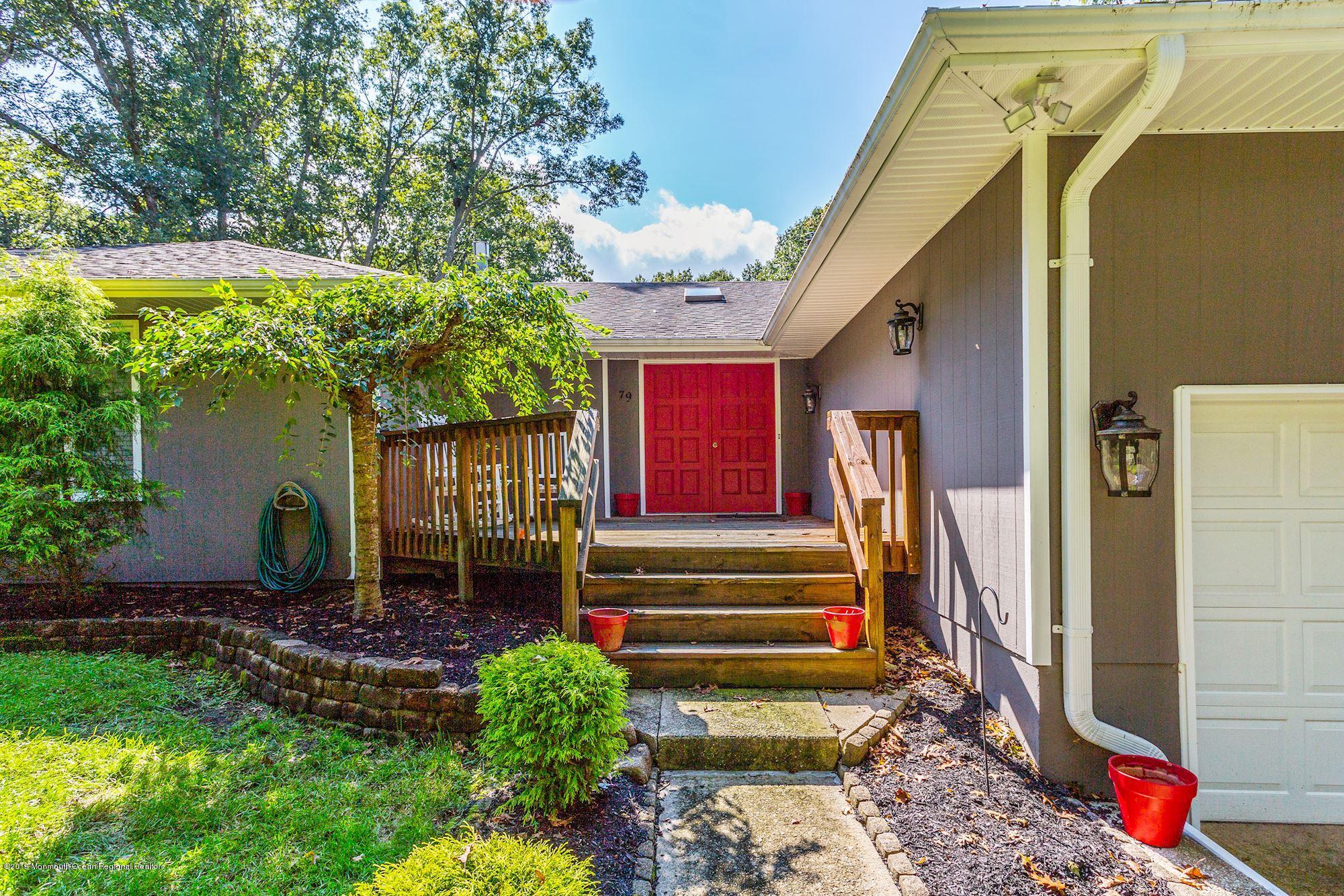 79 Bates Road Jackson, NJ 08527 - Photo 2 of 37 088_79_Bates_Rd_256540_414346