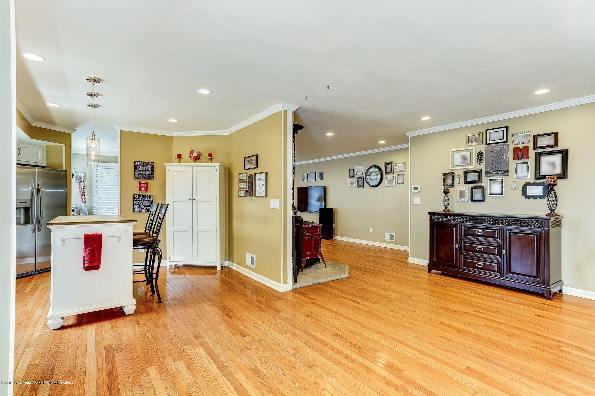 79 Bates Road Jackson, NJ 08527 - Photo 9 of 37 016_79_Bates_Rd_256540_414334