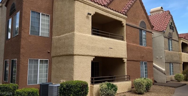 2200 South Fort Apache Road, Unit 1117 Las Vegas, NV 89117 - Photo 2 of 5