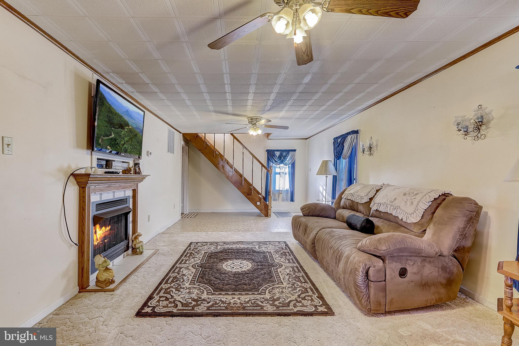 209 Center Street Slatington, PA 18080 - Photo 8 of 50 Gallery Image 8