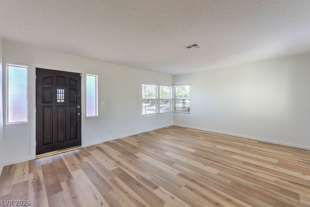 10 California Way Henderson, NV 89015 - Photo 2 of 31