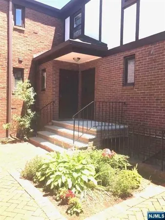 $359,000 | 520 Broad Avenue, Unit 11, Englewood, NJ 07631