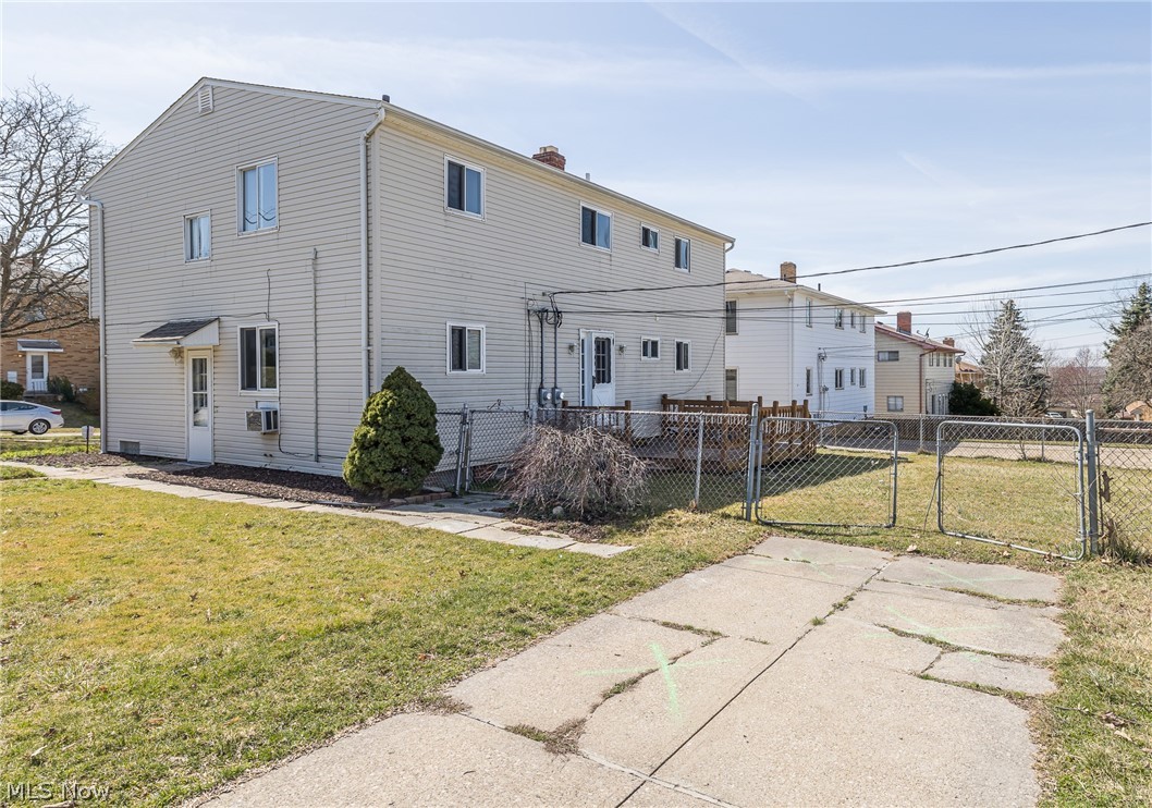 8285 Reed Avenue Garfield Heights, OH 44125 - Photo 3 of 30