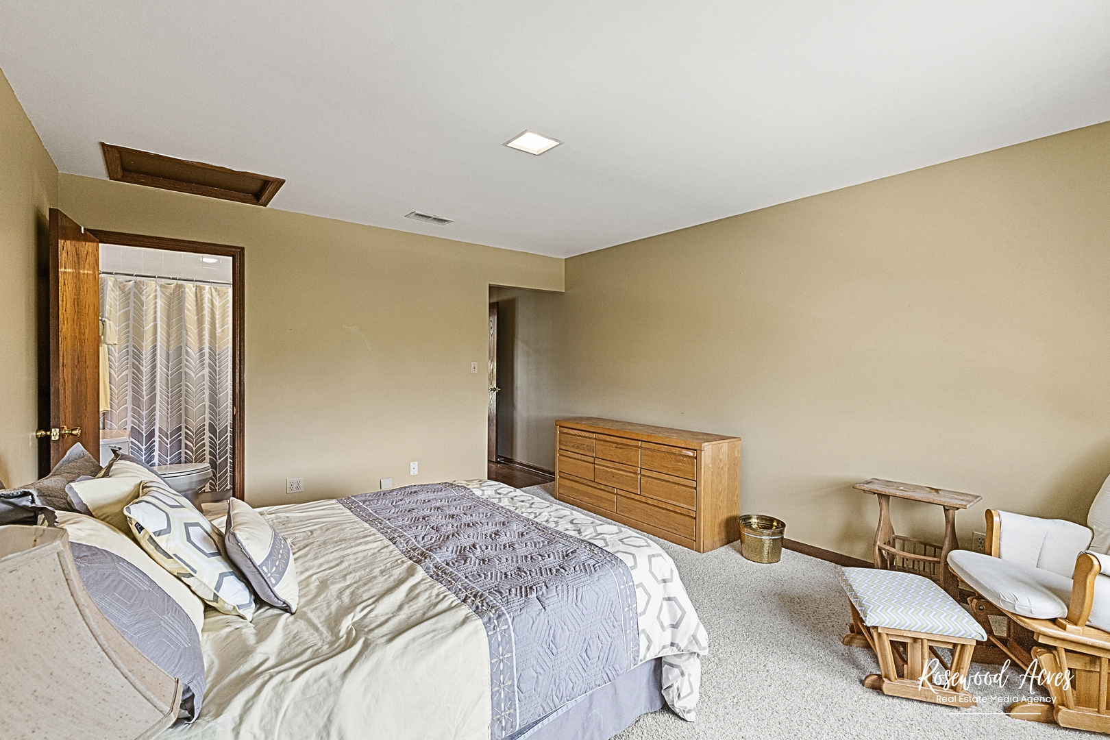 4196 North 2250W Road Bourbonnais, IL 60914 - Photo 26 of 61 a bedroom with a bed and a couch