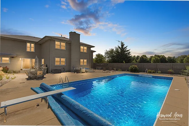 $890,000 | 4196 North 2250W Road, Bourbonnais, IL 60914