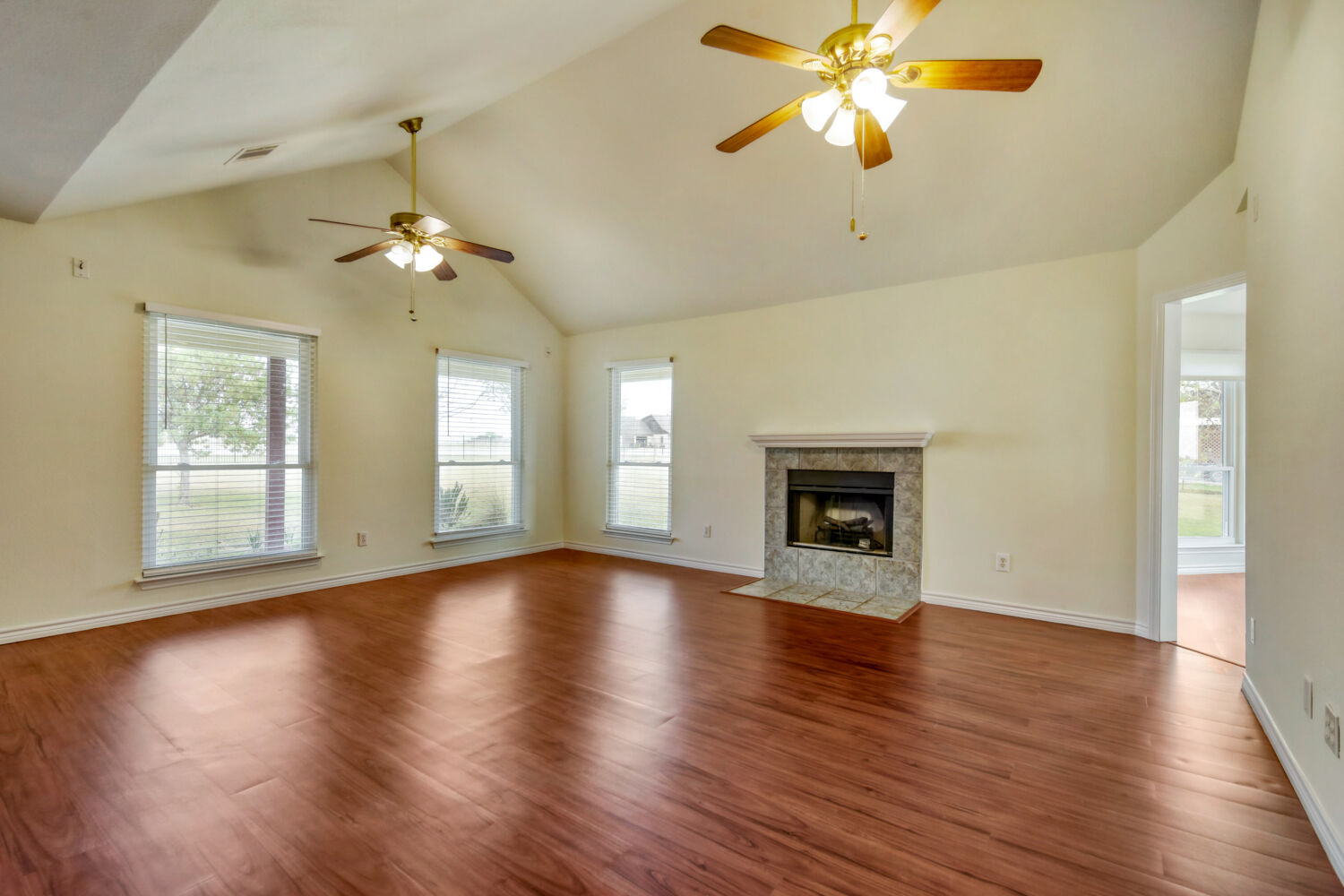2601 Windy Ridge Road Taylor, TX 76574 - Photo 7 of 30