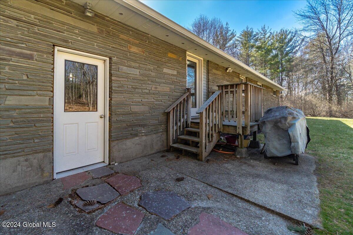 8 Garnsey Road Rexford, NY 12148 - Photo 35 of 42 19-8 Garnsey Rd-19