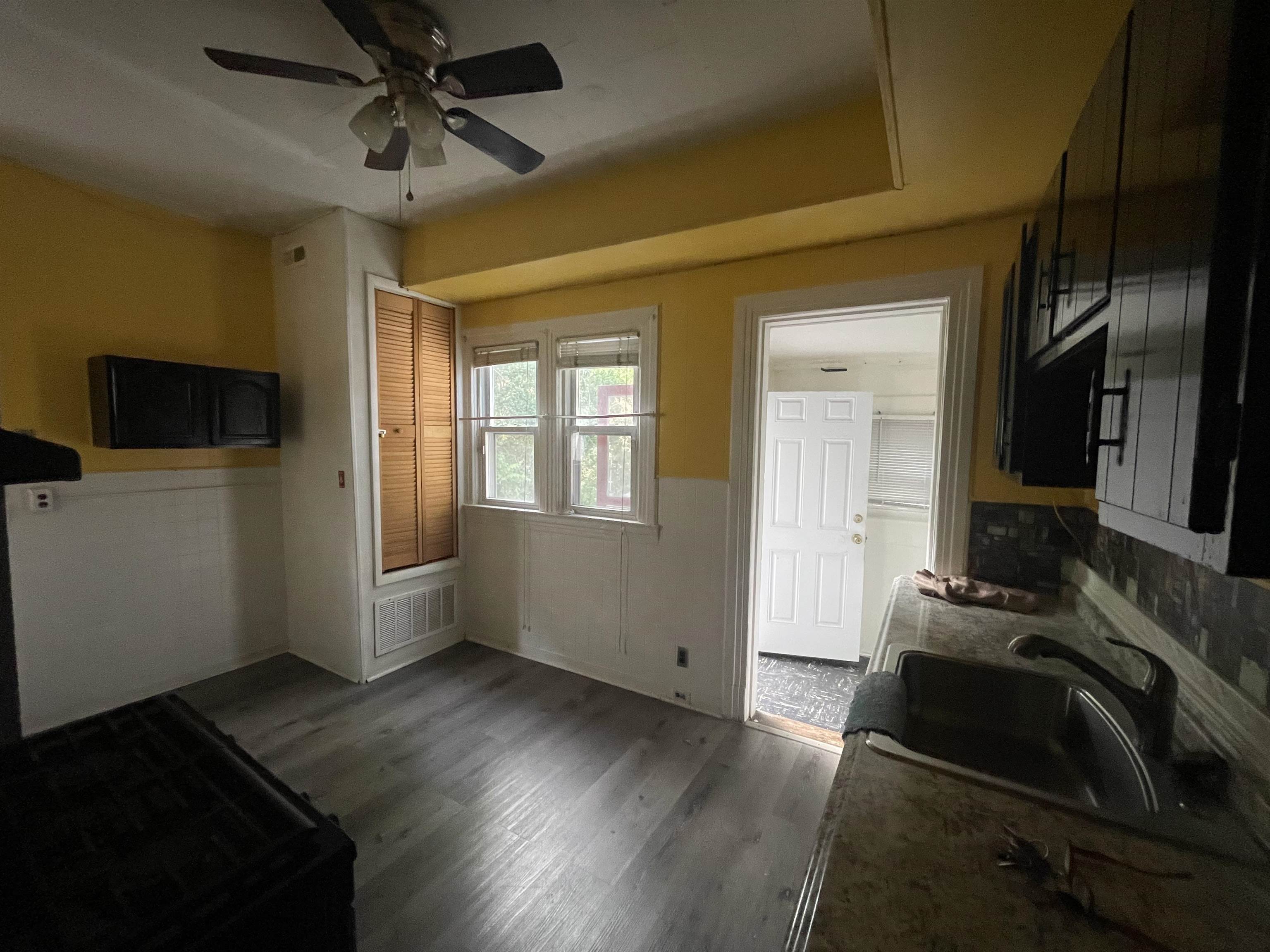 12 Rutgers Place Passaic, NJ 07055 - Photo 3 of 18