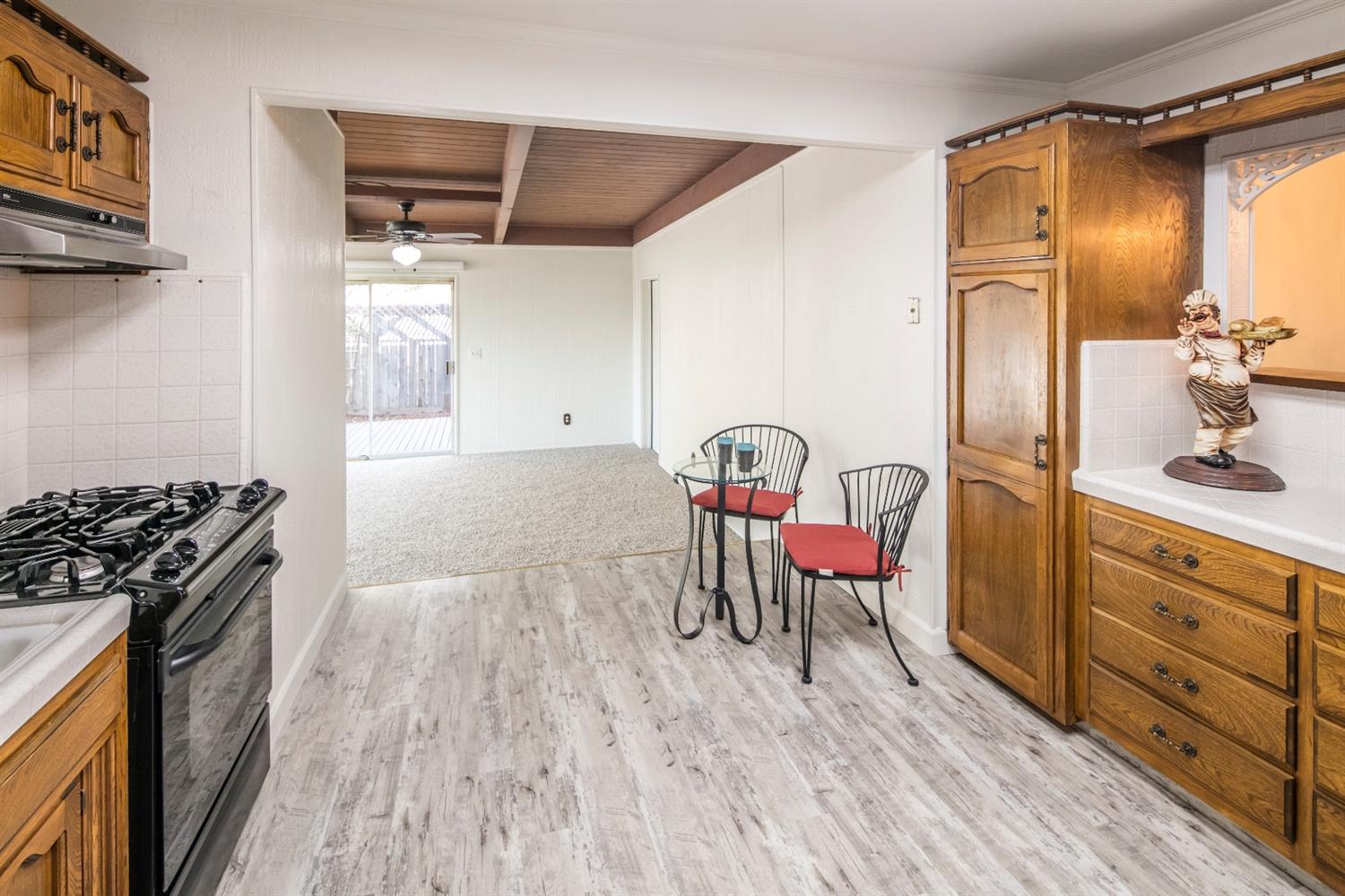 2916 East Richert Avenue Fresno, CA 93726 - Photo 13 of 39