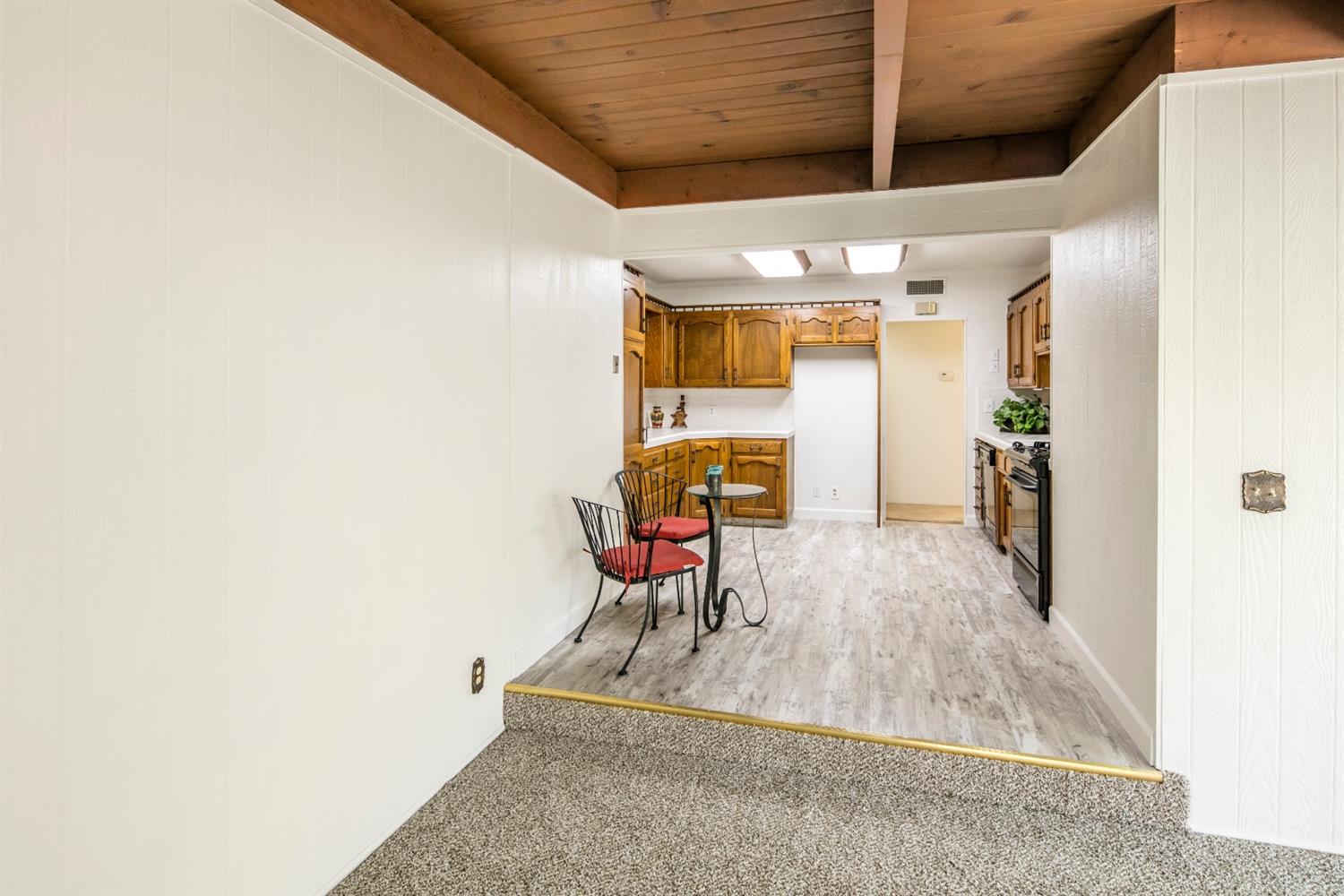 2916 East Richert Avenue Fresno, CA 93726 - Photo 14 of 39