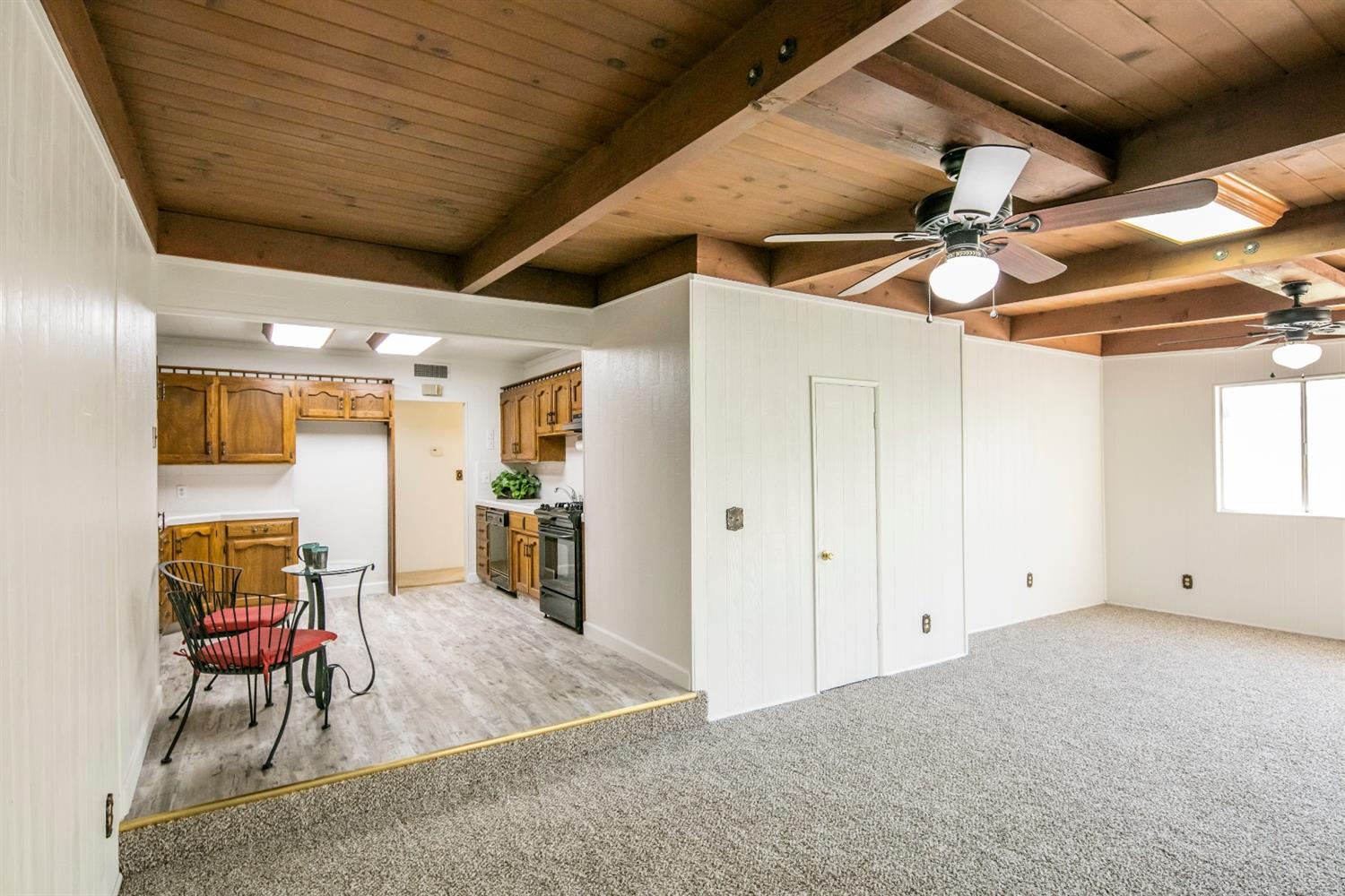 2916 East Richert Avenue Fresno, CA 93726 - Photo 15 of 39