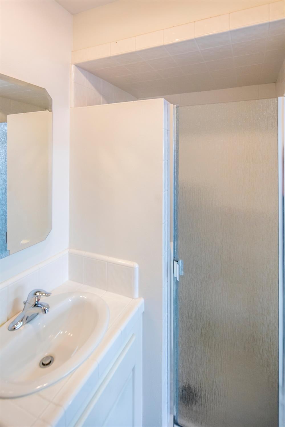 2916 East Richert Avenue Fresno, CA 93726 - Photo 19 of 39