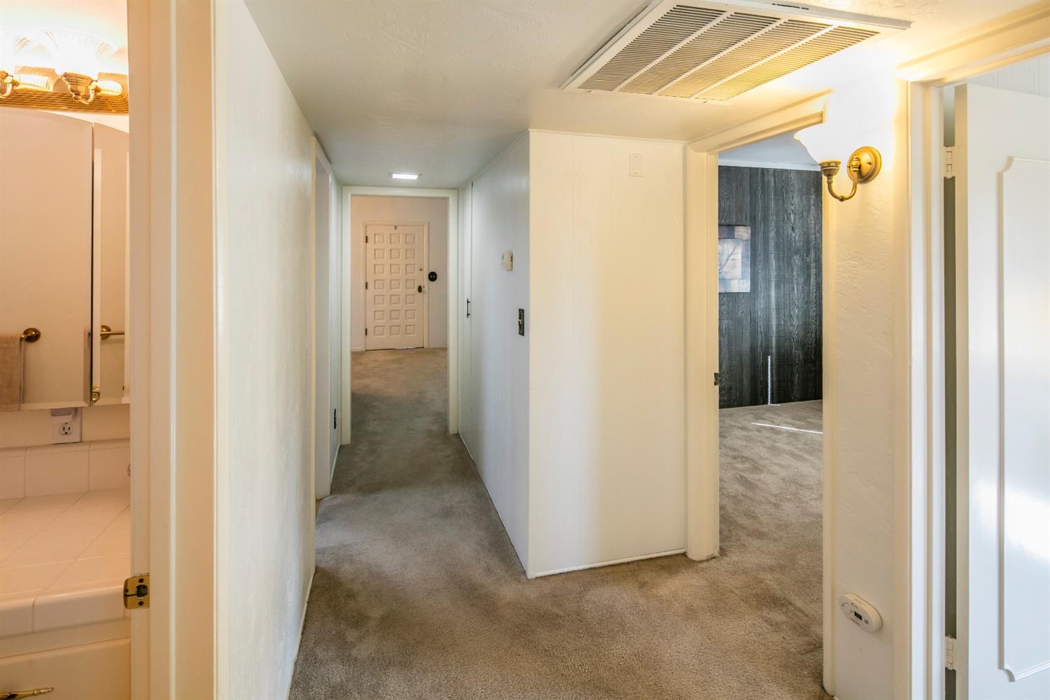 2916 East Richert Avenue Fresno, CA 93726 - Photo 20 of 39