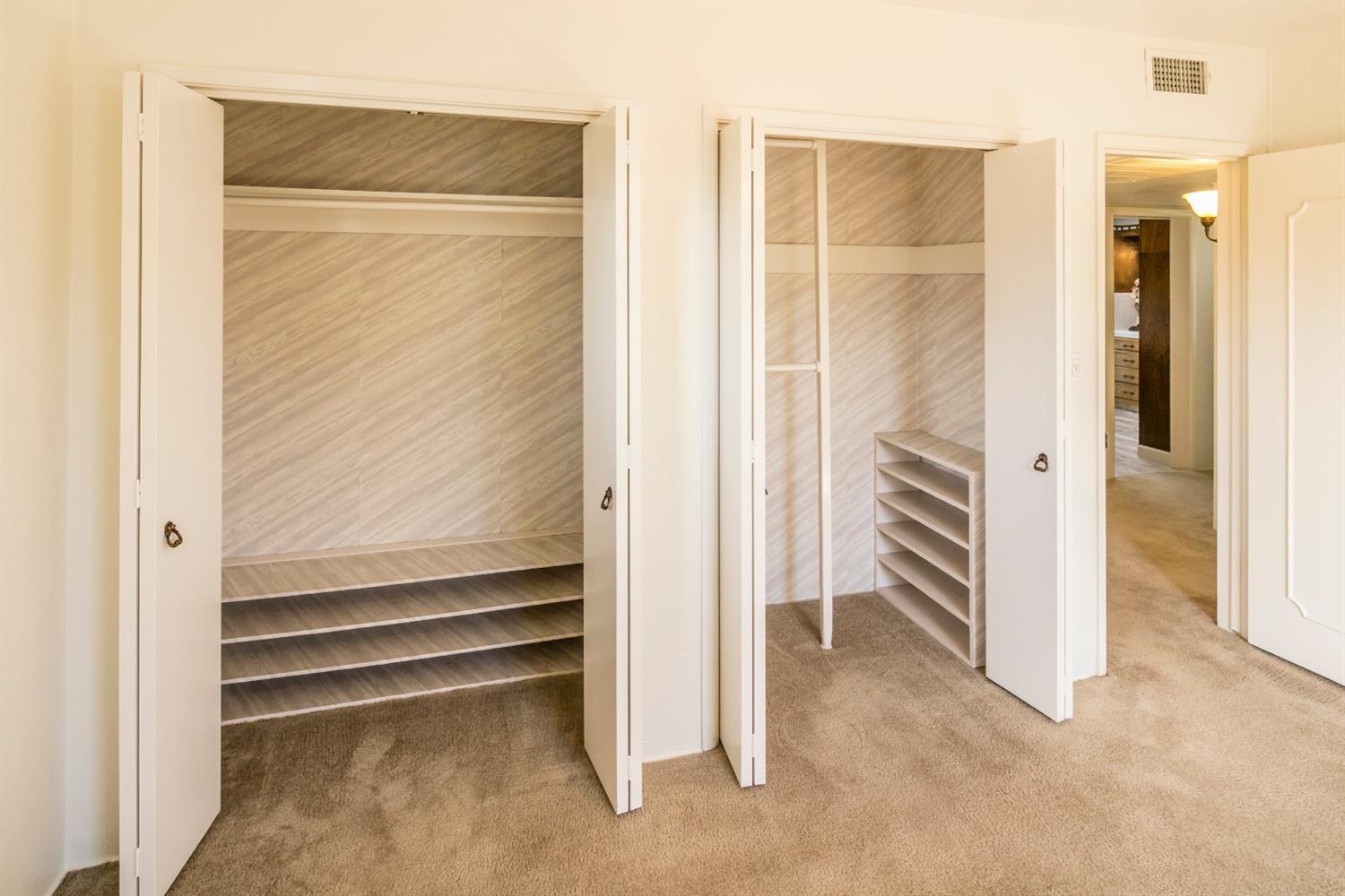 2916 East Richert Avenue Fresno, CA 93726 - Photo 23 of 39