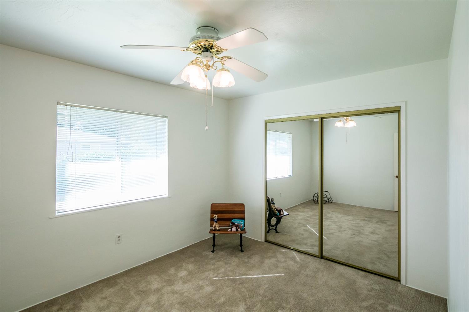 2916 East Richert Avenue Fresno, CA 93726 - Photo 24 of 39