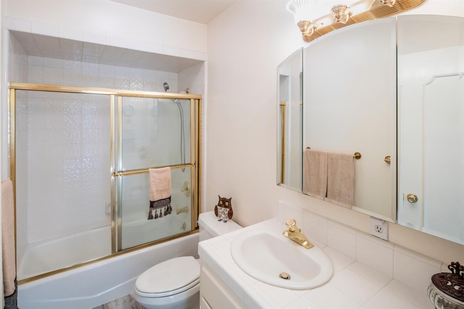 2916 East Richert Avenue Fresno, CA 93726 - Photo 28 of 39