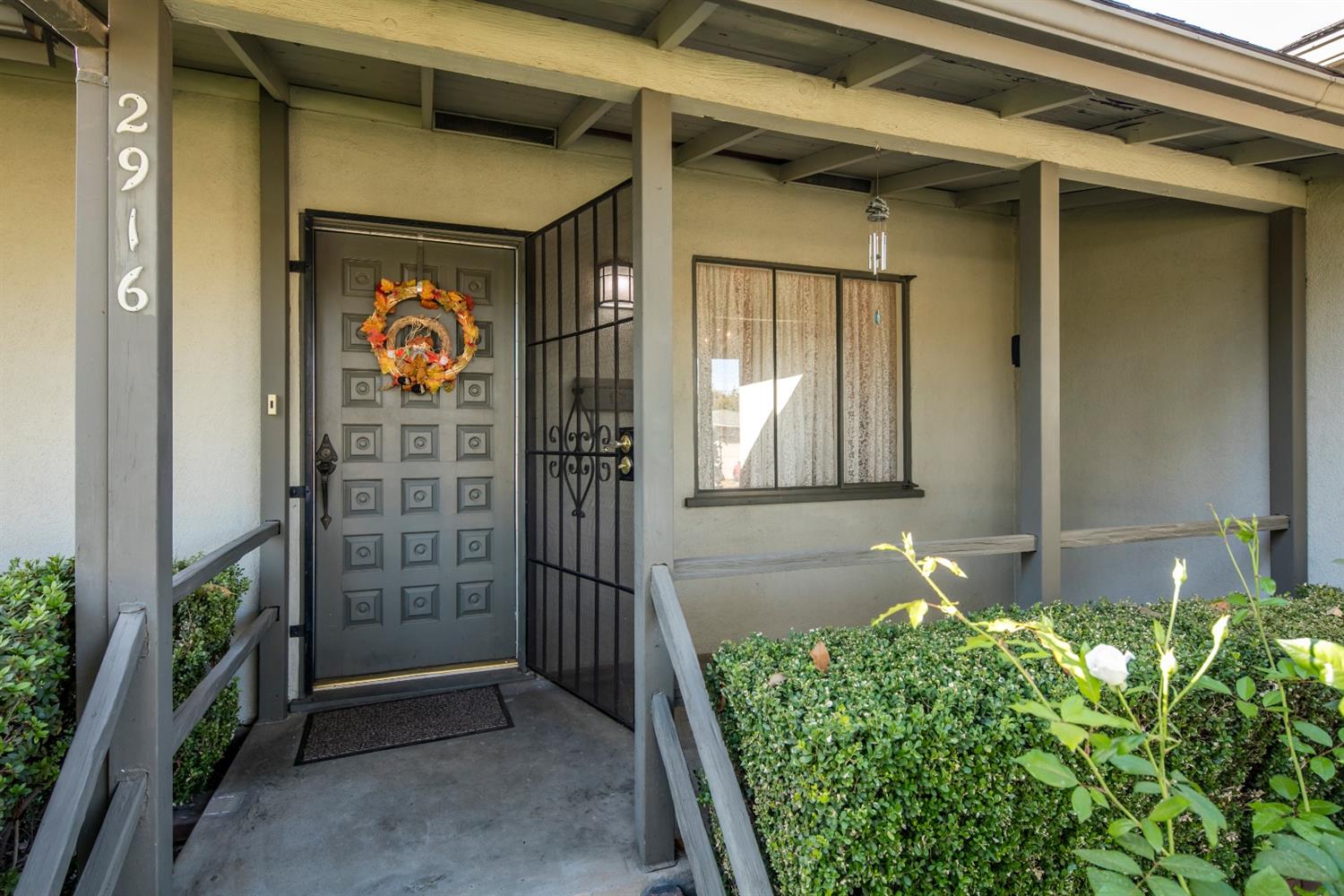 2916 East Richert Avenue Fresno, CA 93726 - Photo 4 of 39