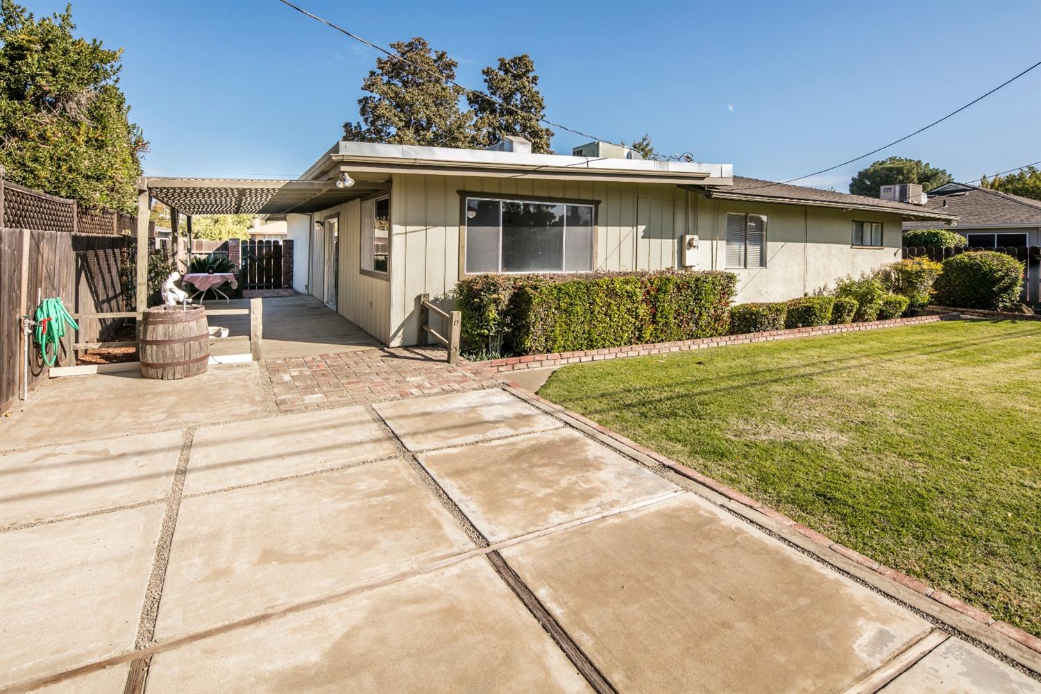 2916 East Richert Avenue Fresno, CA 93726 - Photo 34 of 39