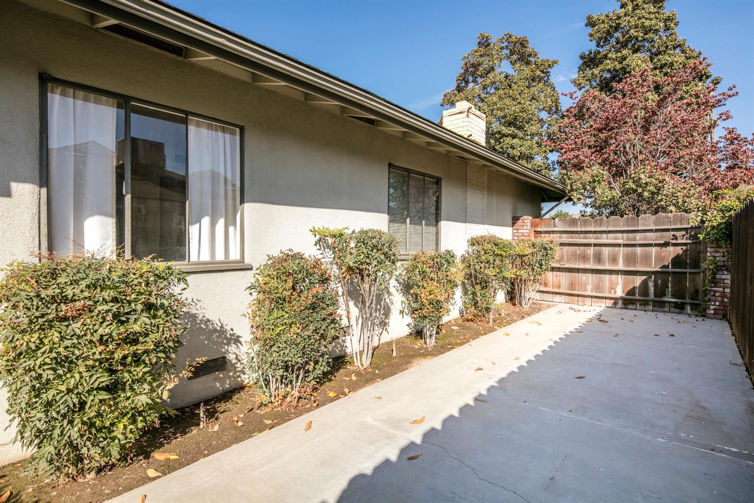 2916 East Richert Avenue Fresno, CA 93726 - Photo 38 of 39