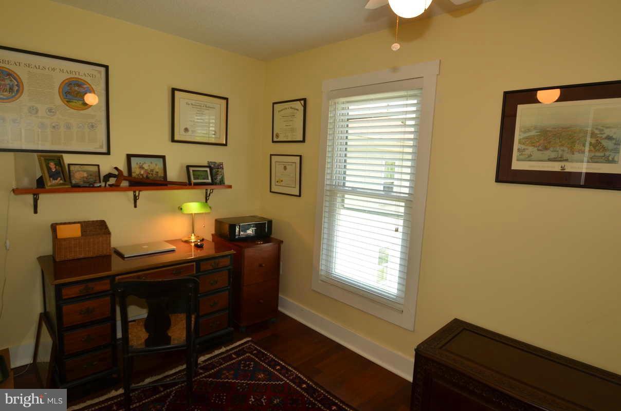 61 Spa Road Annapolis, MD 21401 - Photo 6 of 11 Bedroom