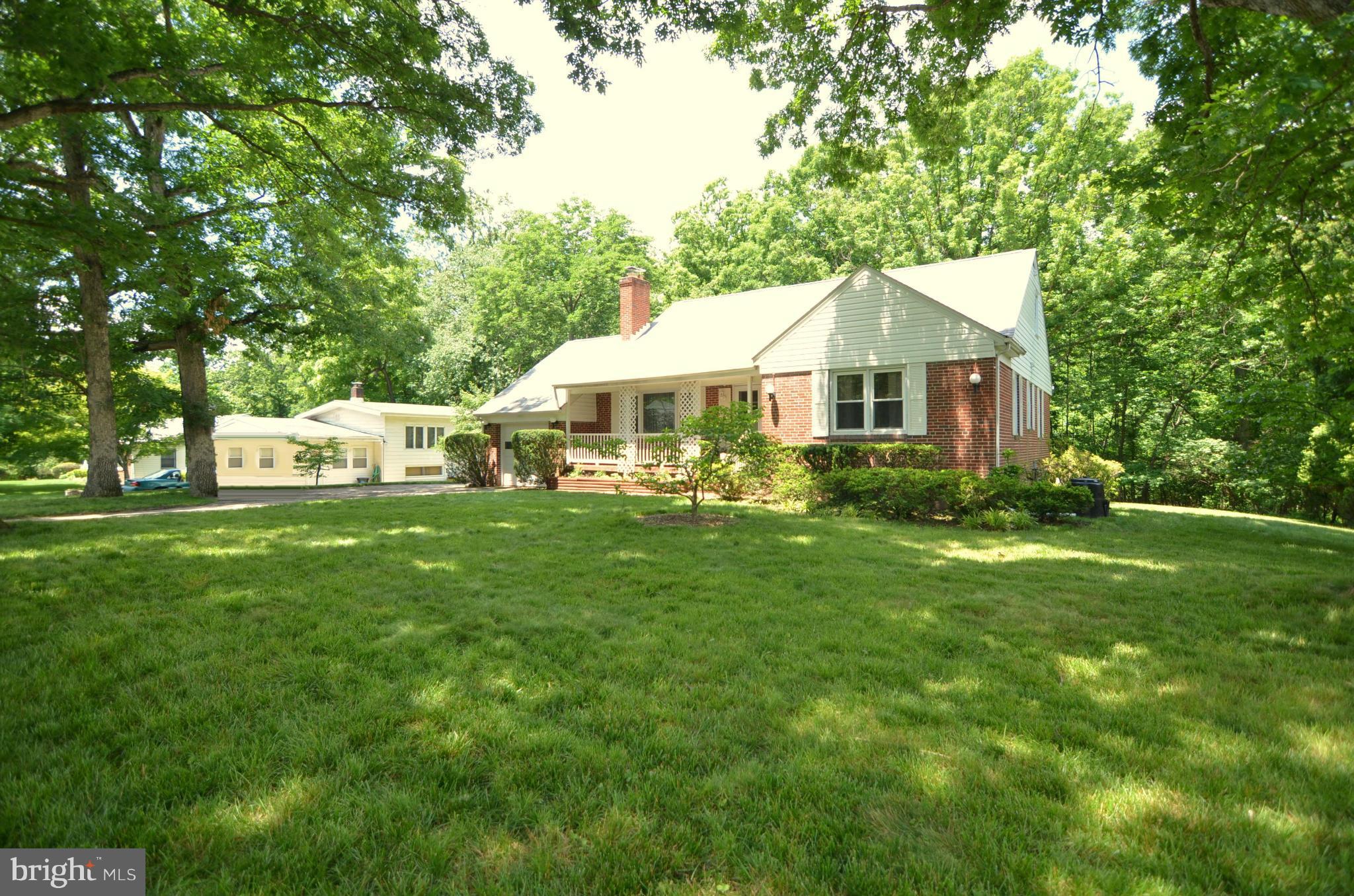 4106 Buckingham Road Pikesville, MD 21207 - Photo 2 of 30 Front Yard
