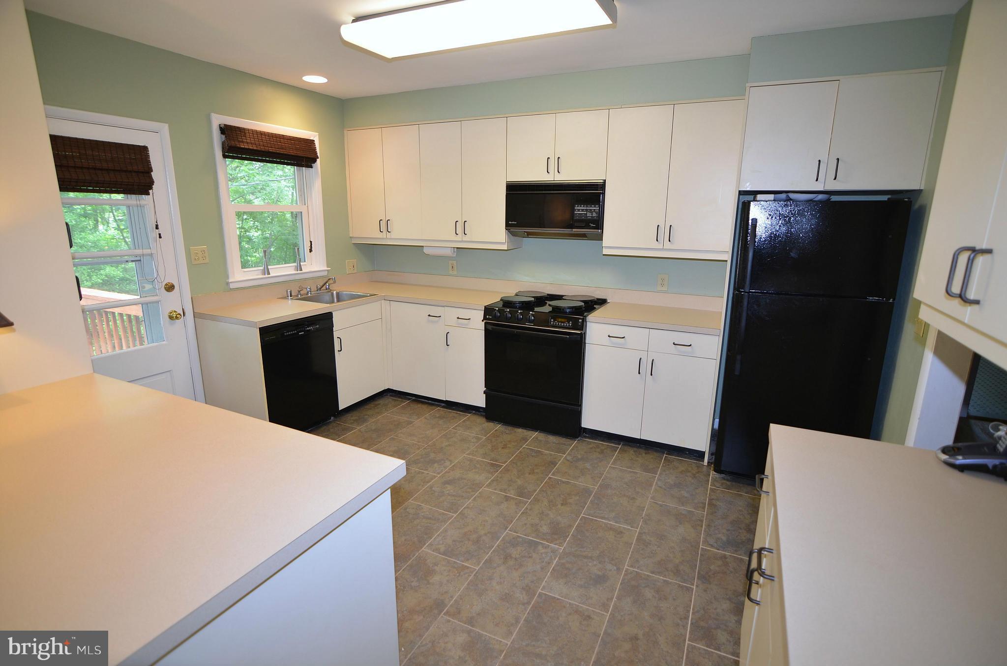 4106 Buckingham Road Pikesville, MD 21207 - Photo 12 of 30 Kitchen