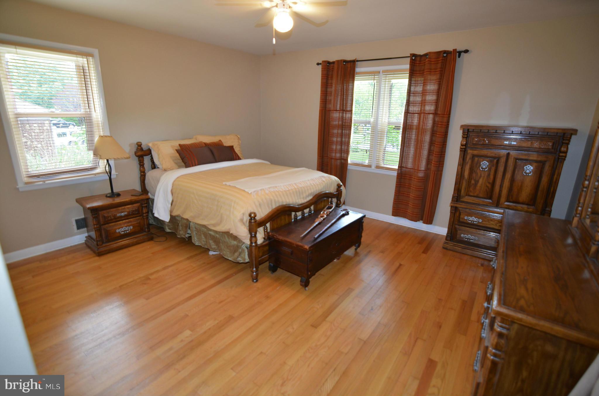 4106 Buckingham Road Pikesville, MD 21207 - Photo 24 of 30 Bedroom 2