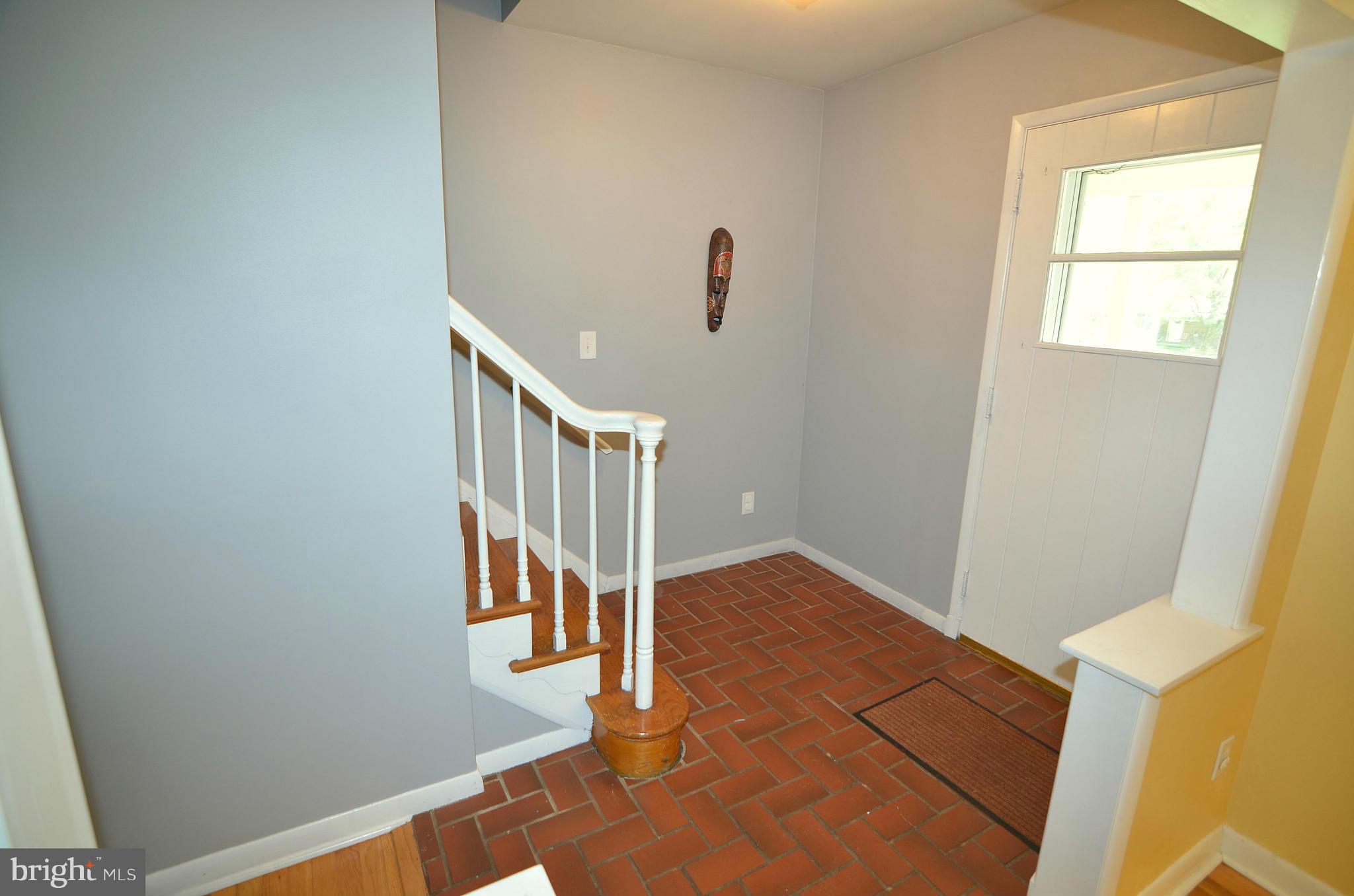 4106 Buckingham Road Pikesville, MD 21207 - Photo 5 of 30 Foyer
