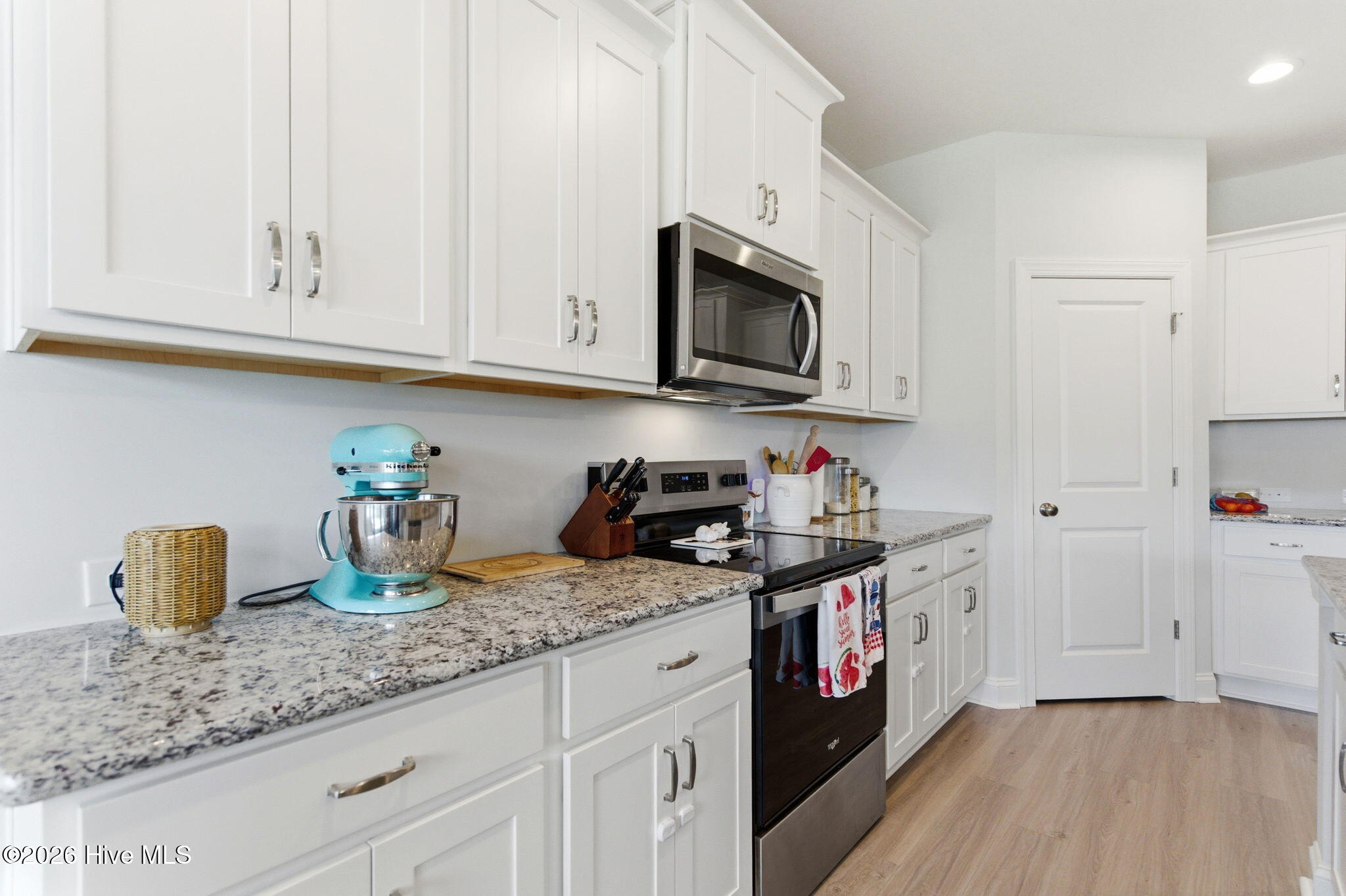 305 West Weatherbee Way Hampstead, NC 28443 - Photo 10 of 53 32-web-or-mls-dsc00308