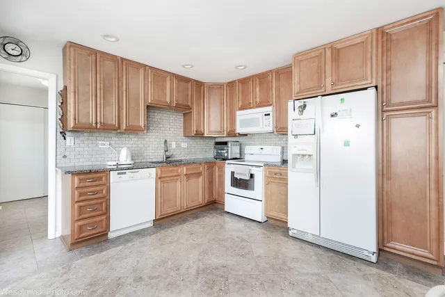 $335,000 | 5615 Star Drive, Hanover Park, IL 60133