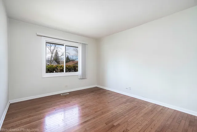 $335,000 | 5615 Star Drive, Hanover Park, IL 60133