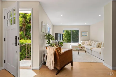 $5,000,000 | 307 North Street, Sausalito, CA 94965