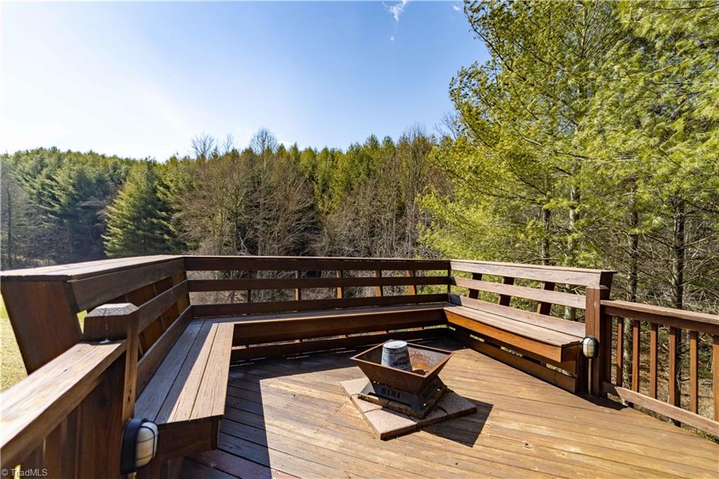 77 Pine Valley Drive Sparta, NC 28675 - Photo 2 of 39