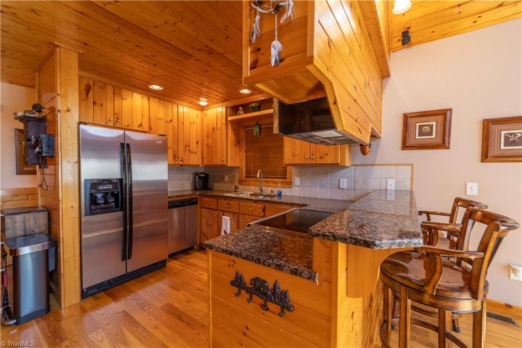 77 Pine Valley Drive Sparta, NC 28675 - Photo 10 of 39