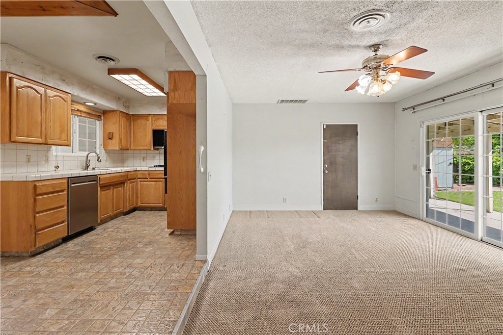 3058 El Capitan Avenue Merced, CA 95340 - Photo 9 of 56