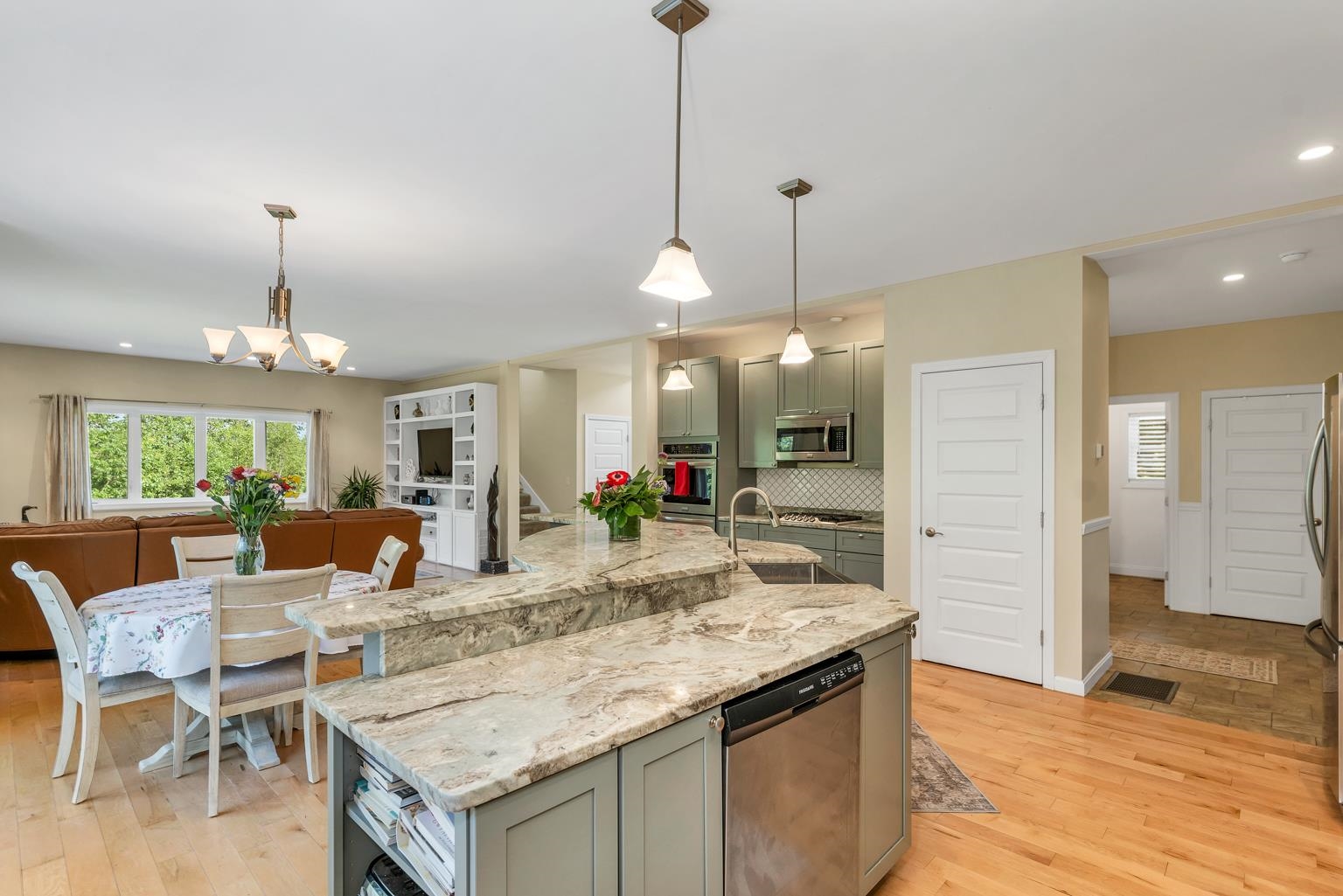76 Curries Way Brookfield, NH 03872 - Photo 14 of 60