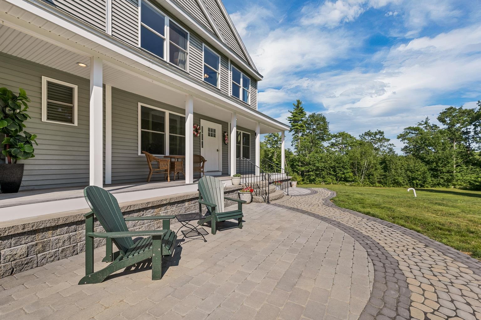 76 Curries Way Brookfield, NH 03872 - Photo 2 of 60
