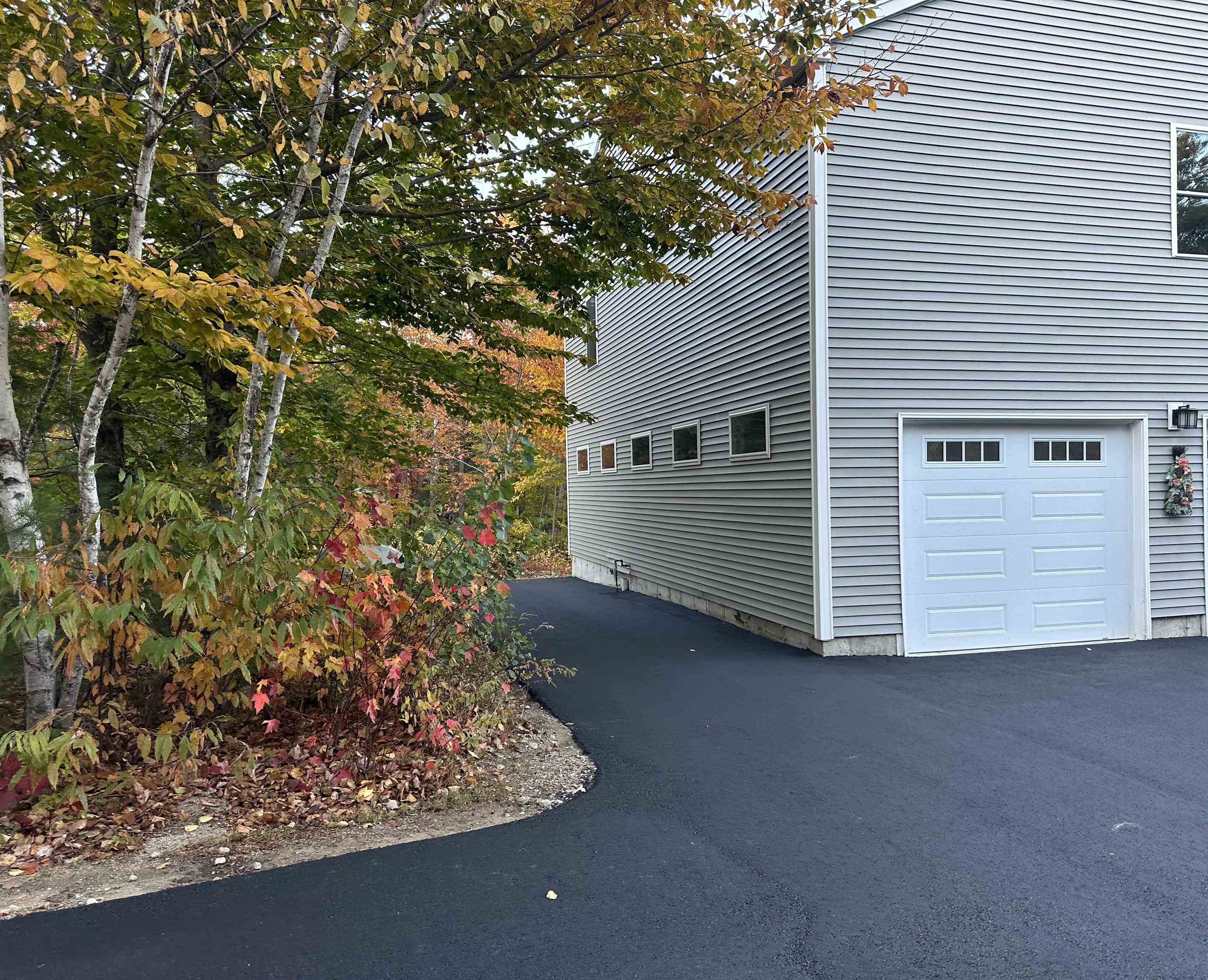 76 Curries Way Brookfield, NH 03872 - Photo 6 of 60