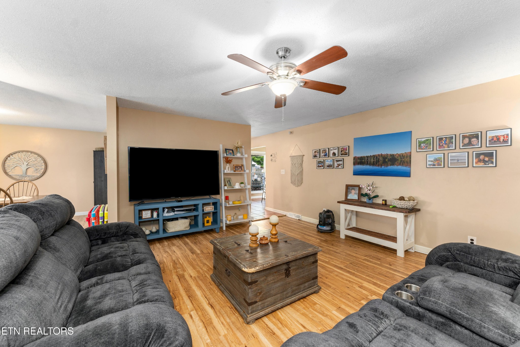 13152 Roberson Spring Road Loudon, TN 37774 - Photo 4 of 31