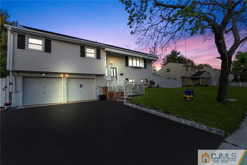 33 Partch Place Edison, NJ 08817 - Photo 1 of 44