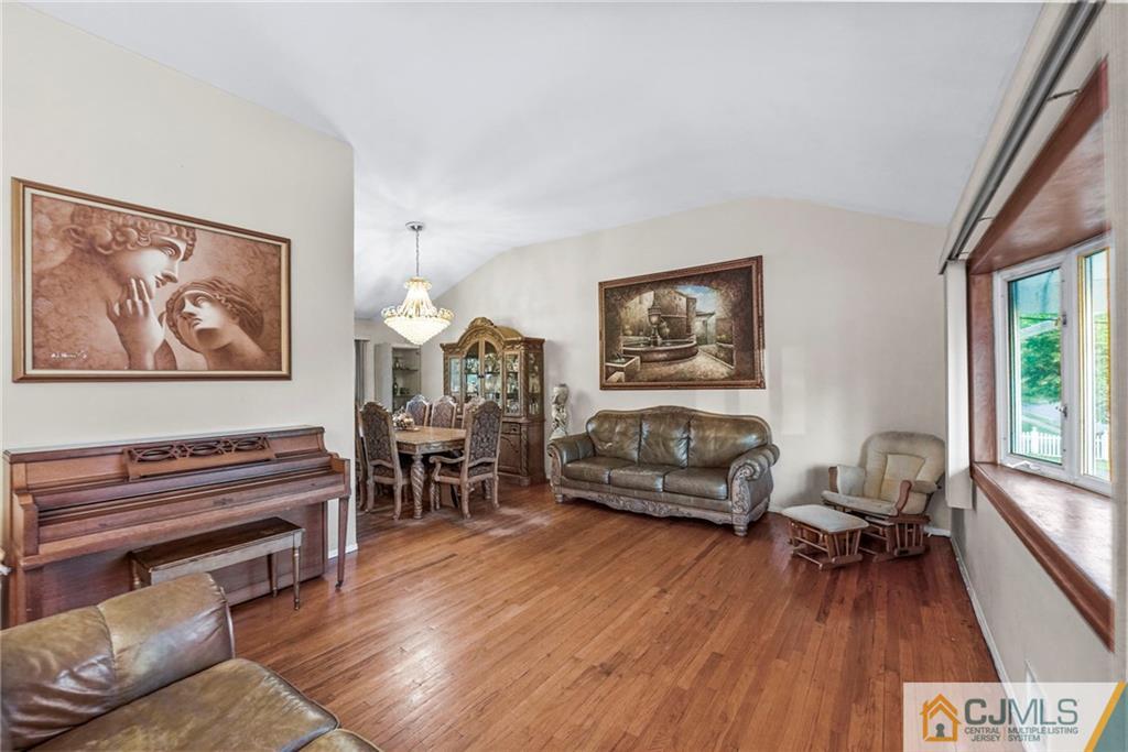 33 Partch Place Edison, NJ 08817 - Photo 18 of 44
