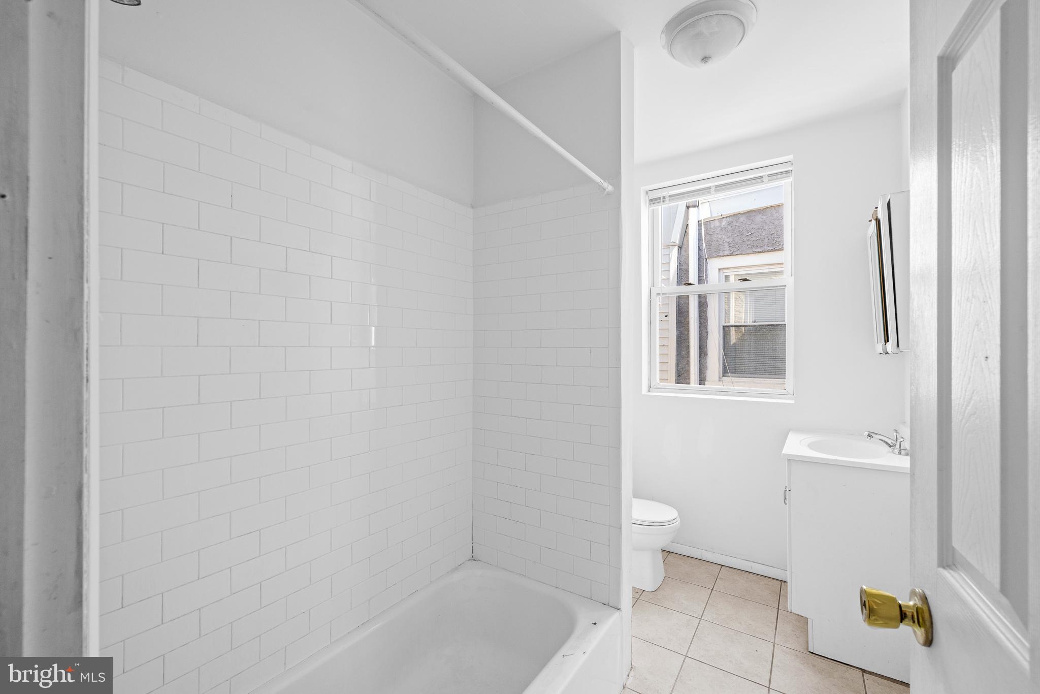 4617 Locust Street Philadelphia, PA 19139 - Photo 11 of 13