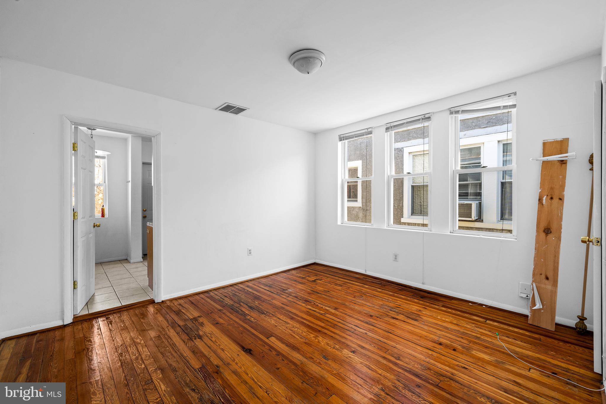 4617 Locust Street Philadelphia, PA 19139 - Photo 2 of 13